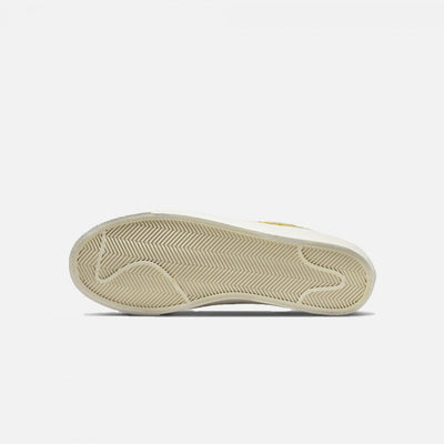 Nike | BLAZER LOW '77 SE NEXT NATURE { SAIL / SANDED GOLD