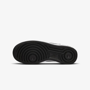 Nike | AIR FORCE 1 LV8  { BLACK
