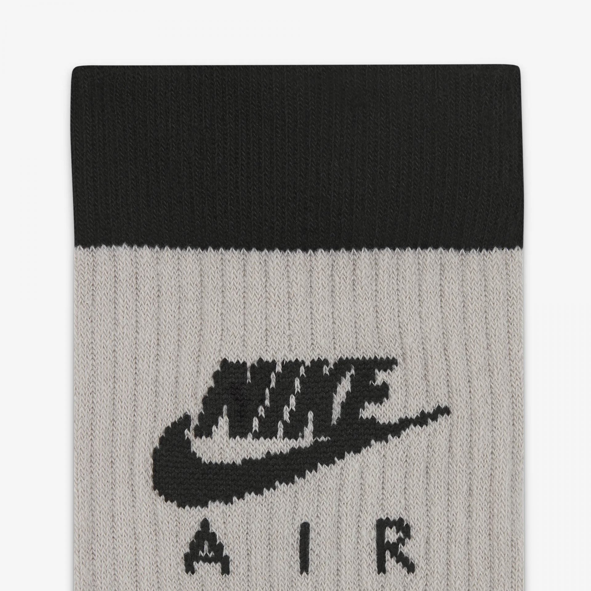 Nike | EVERYDAY ESSENTIAL  { CREW SOCKS