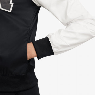 Nike | SPORTSWEAR  { BLACK/DK SMOKE GREY