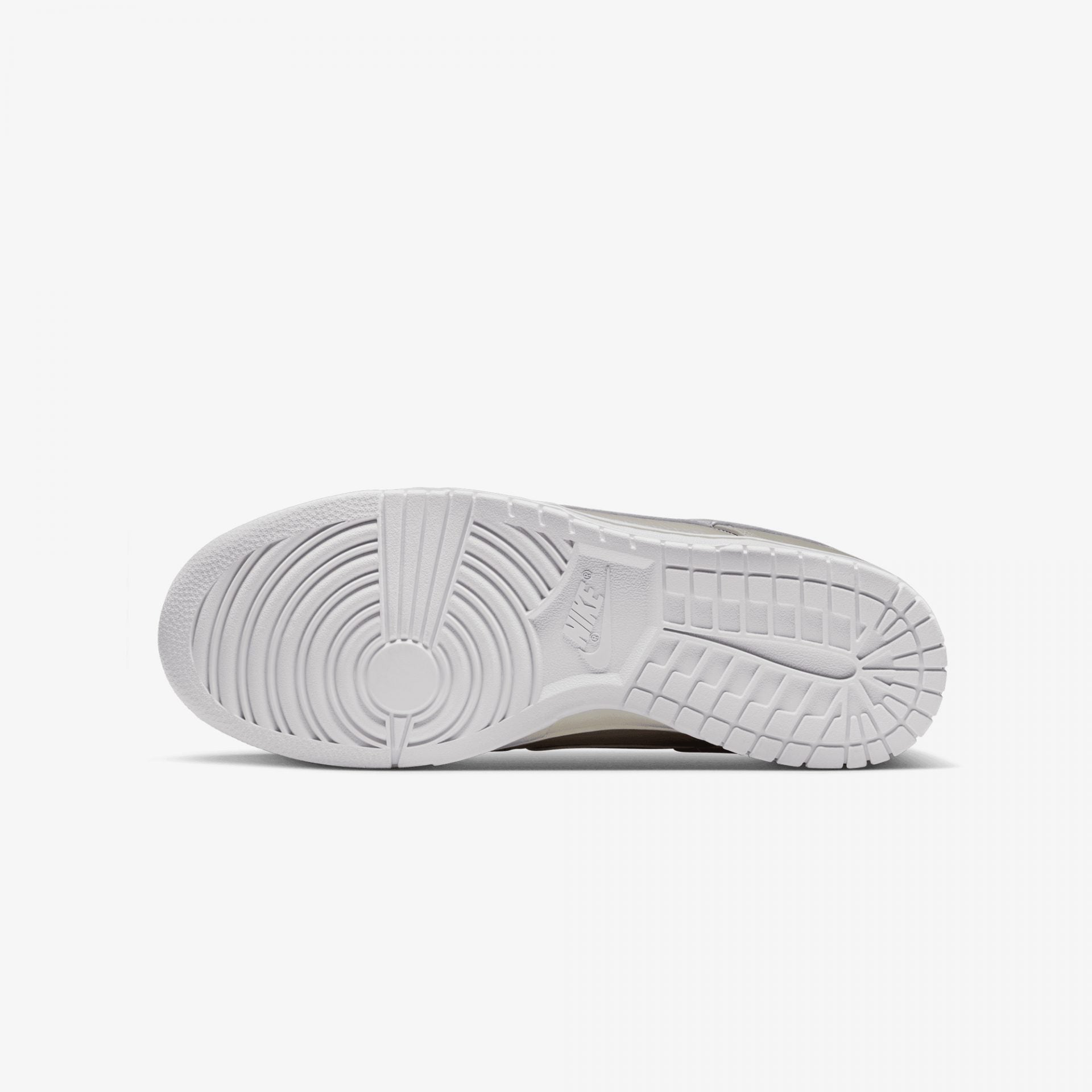 Nike | DUNK LOW  { METALLIC SILVER