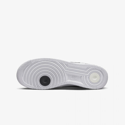 Nike | AIR FORCE 1 '07 LV8 { WHITE/BLACK