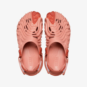 Crocs | SALEHE BEMBURY POLLEX CLOG  { KUWATA
