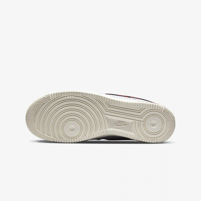 Nike | AIR FORCE 1 '07 LV8 { WHITE
