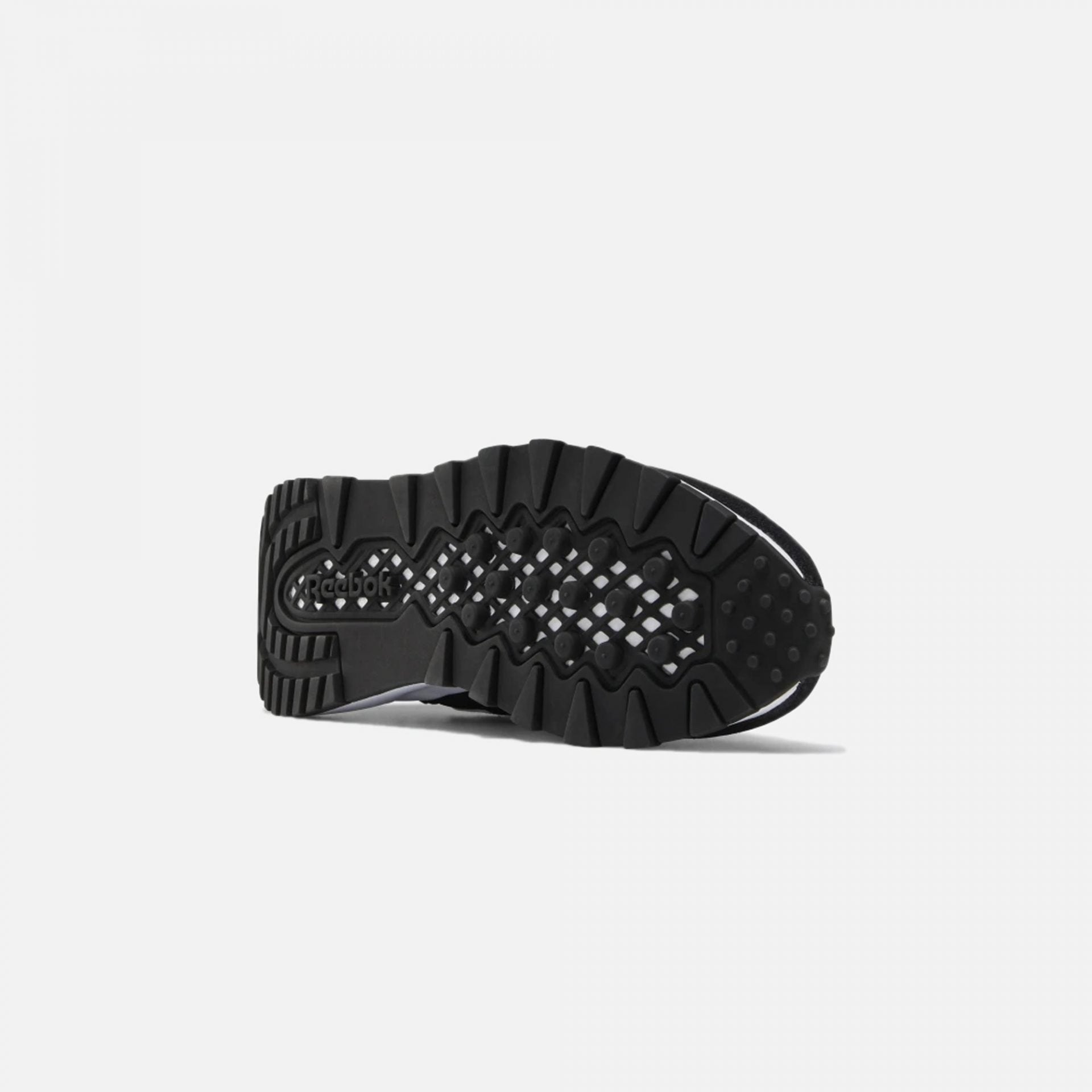 Reebok | CLASSIC LEATHER LEGACY  { CORE BLACK
