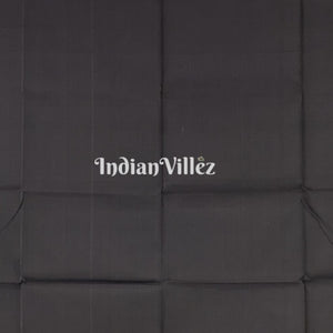 Parrot Green Maheshwari Handloom Saree