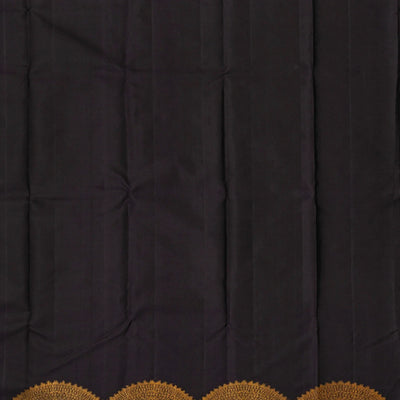 Maroon Handloom Kanchipuram Korvai Silk Saree With Mango Buttas