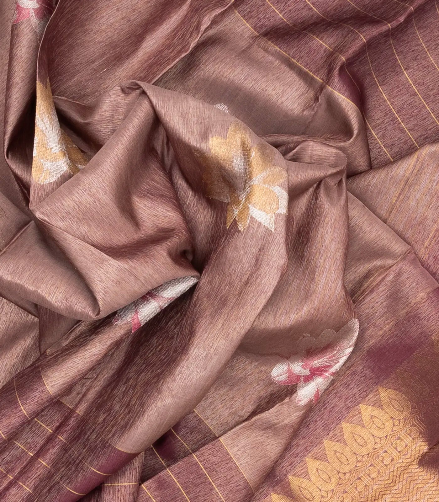 Dusty Pink  Handloom Kanchipuram Silk Saree With Floral Buttas