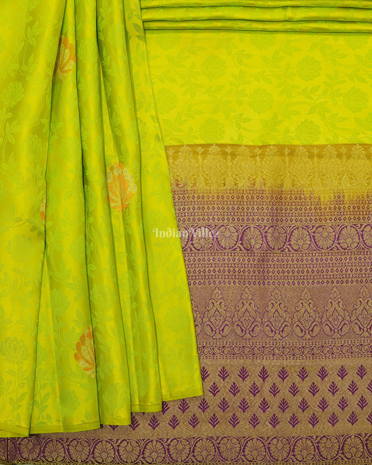 Parrot Green Flower Motif Pure Kanjivaram Silk Saree