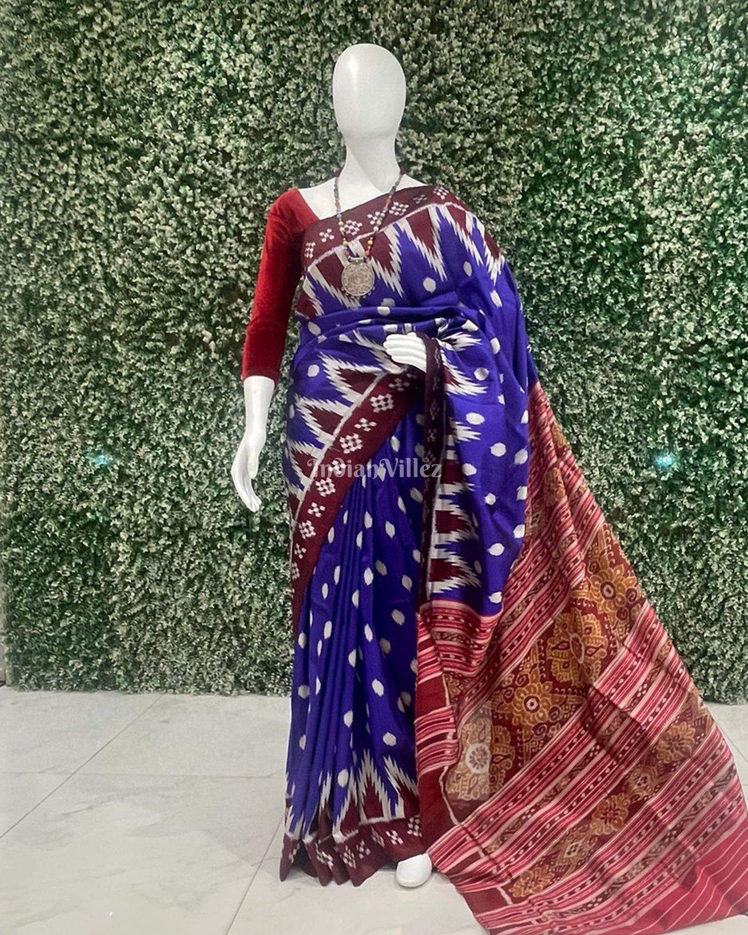 Contemporary Blue Pasapali Border Odisha Ikat Silk Saree