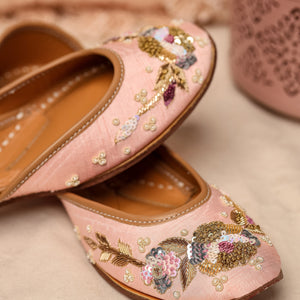 Cosmetic Peach Handcrafted Jutti