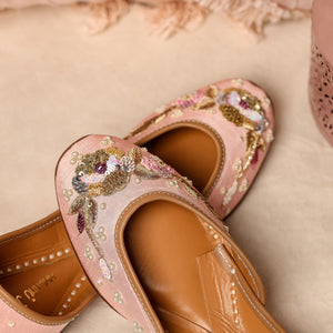 Cosmetic Peach Handcrafted Jutti
