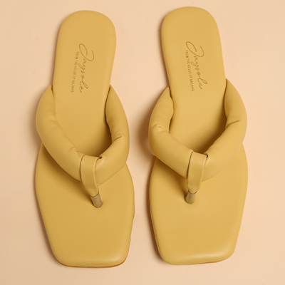 Strawlight Open Toe Flats