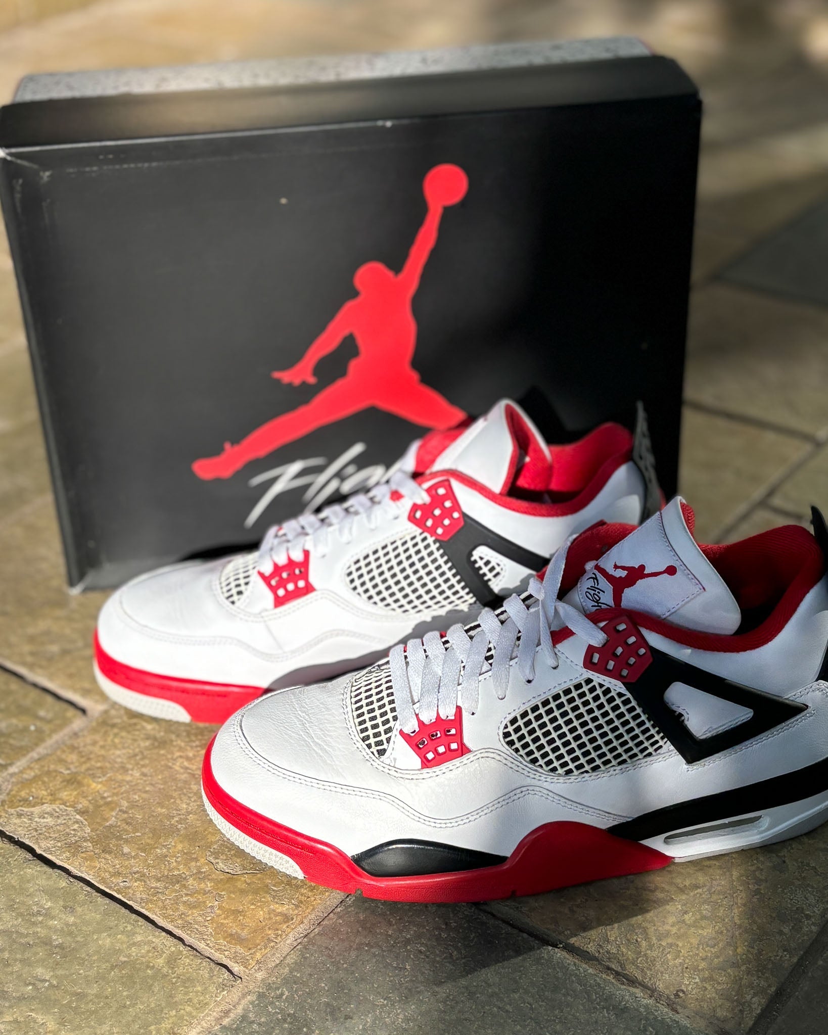 Nike Air Jordan 4 Retro White/Red Black-Tech Grey