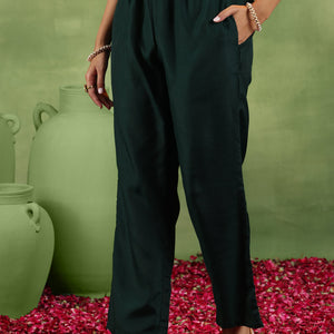 Green Embroidered Silk Blend Straight Suit With Dupatta