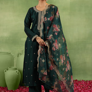 Green Embroidered Silk Blend Straight Suit With Dupatta