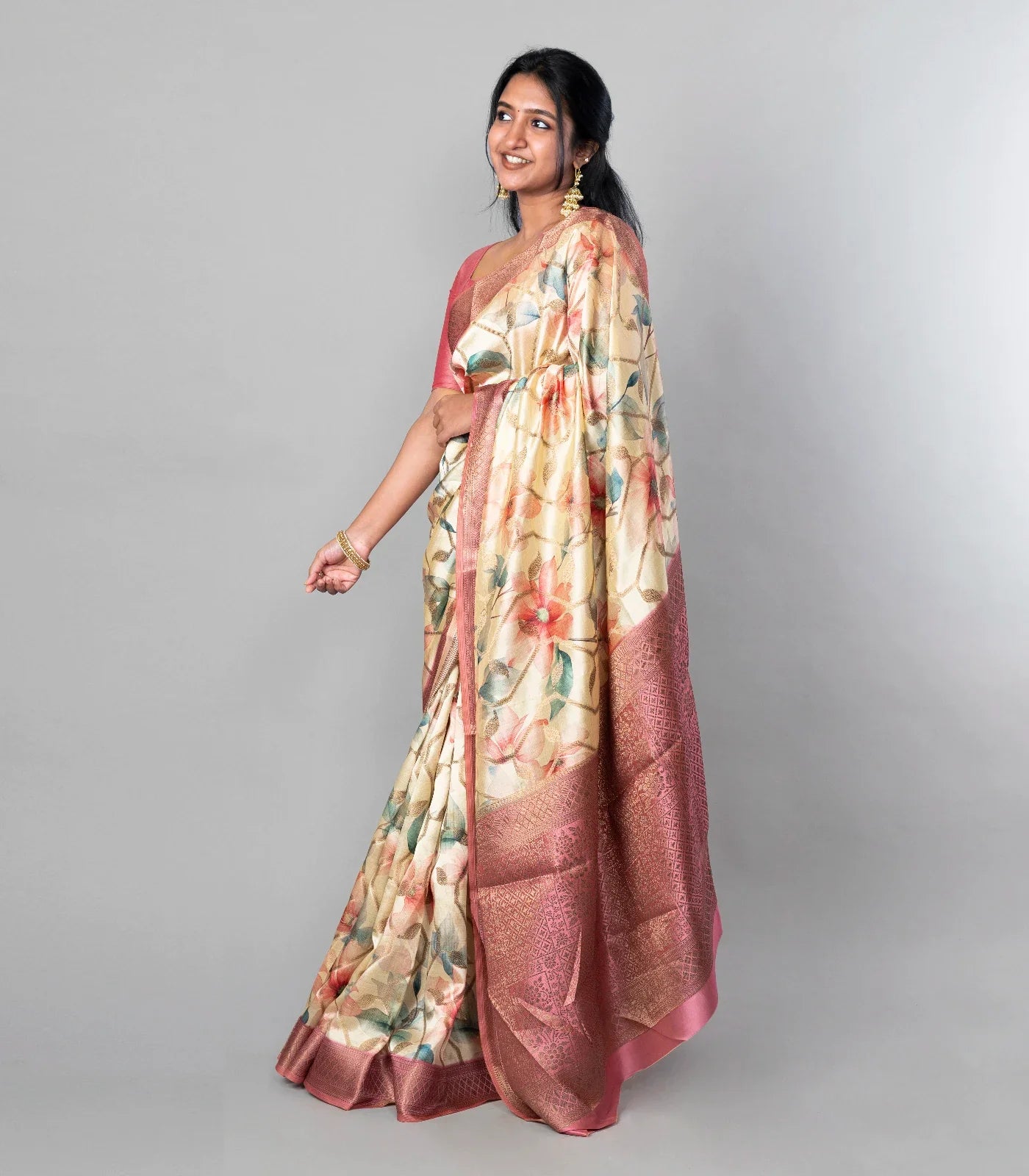 Cream Woven Dola Synthetic Saree With Printed Floral Motifs
