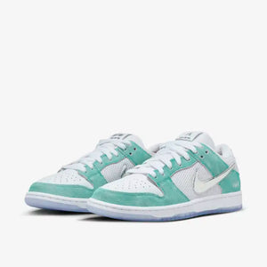 Nike SB Dunk Low  April Skateboards