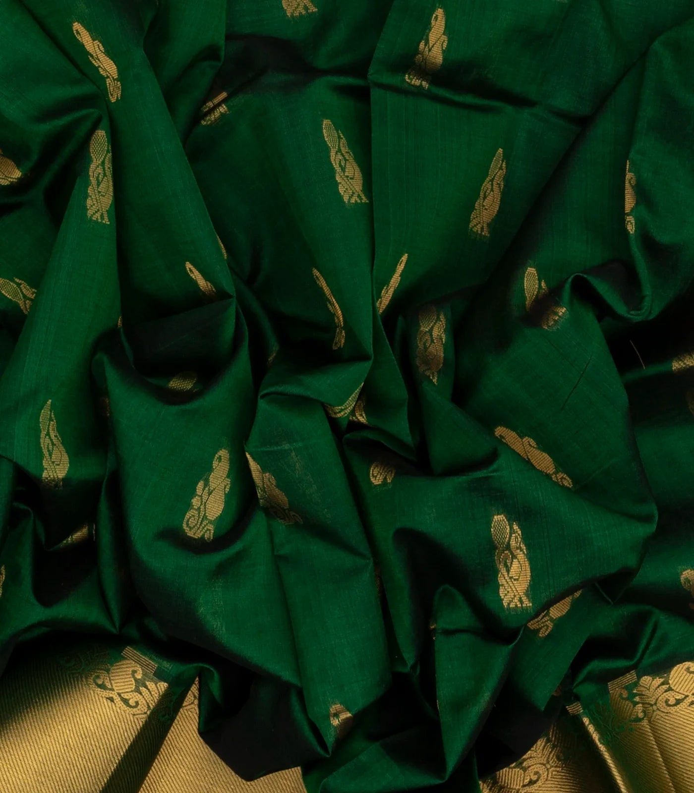 Dark Green Handloom Silk Cotton Saree With Annam Buttas