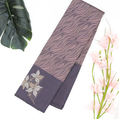 Lilac Handloom Kanchipuram Silk Saree With Serpentine Motifs