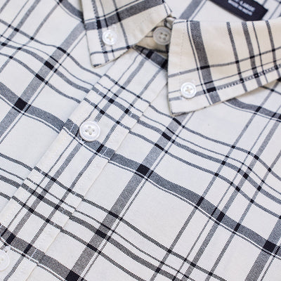 Off White Checks Regular Fit Shirt