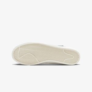 Nike | BLAZER LOW '77 JUMBO SE { LT SMOKE GREY/SAIL-PHOTON DUST