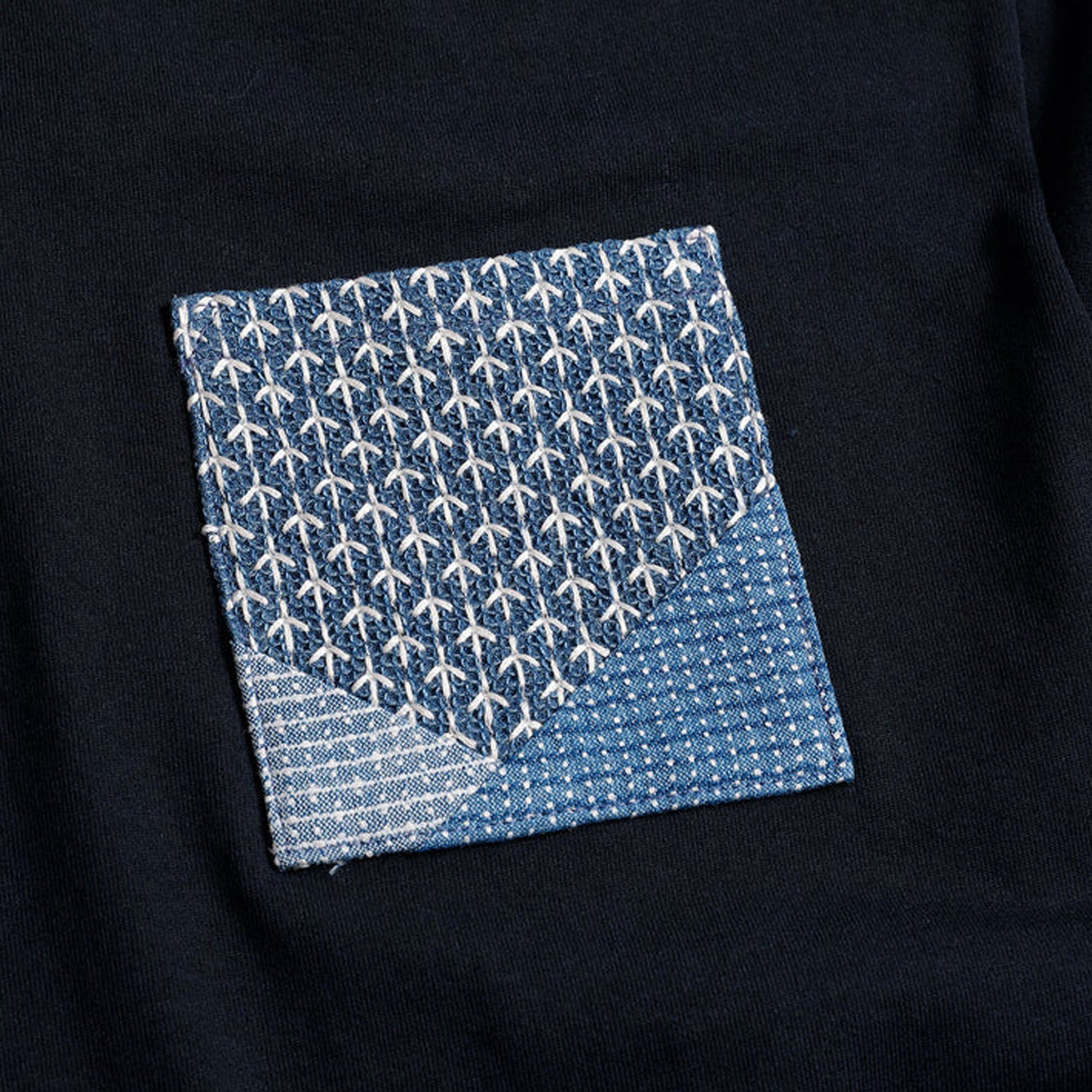 FDMTL | ORIGAMI TEE { NAVY