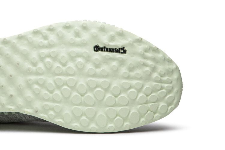 adidas Consortium Runner 4D Mid White
