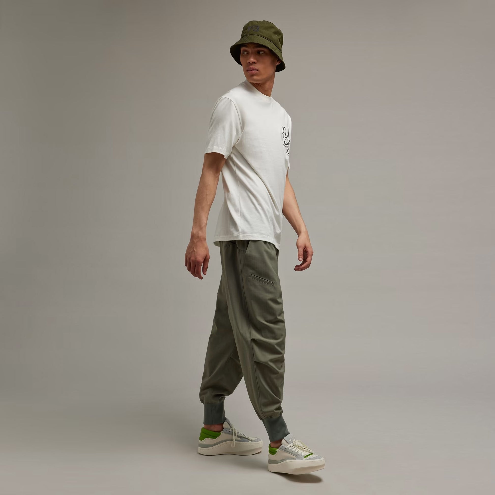 Y-3 | GRAPHIC SHORT SLEEVE TEE  { WHITE