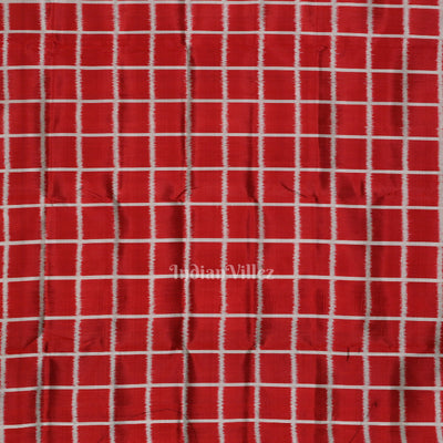 Ash Gray Contemporary Silk Saree with Red Checks Pallu