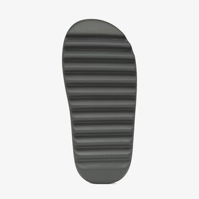 ADIDAS ORIGINALS | YEEZY SLIDE { DARK ONYX