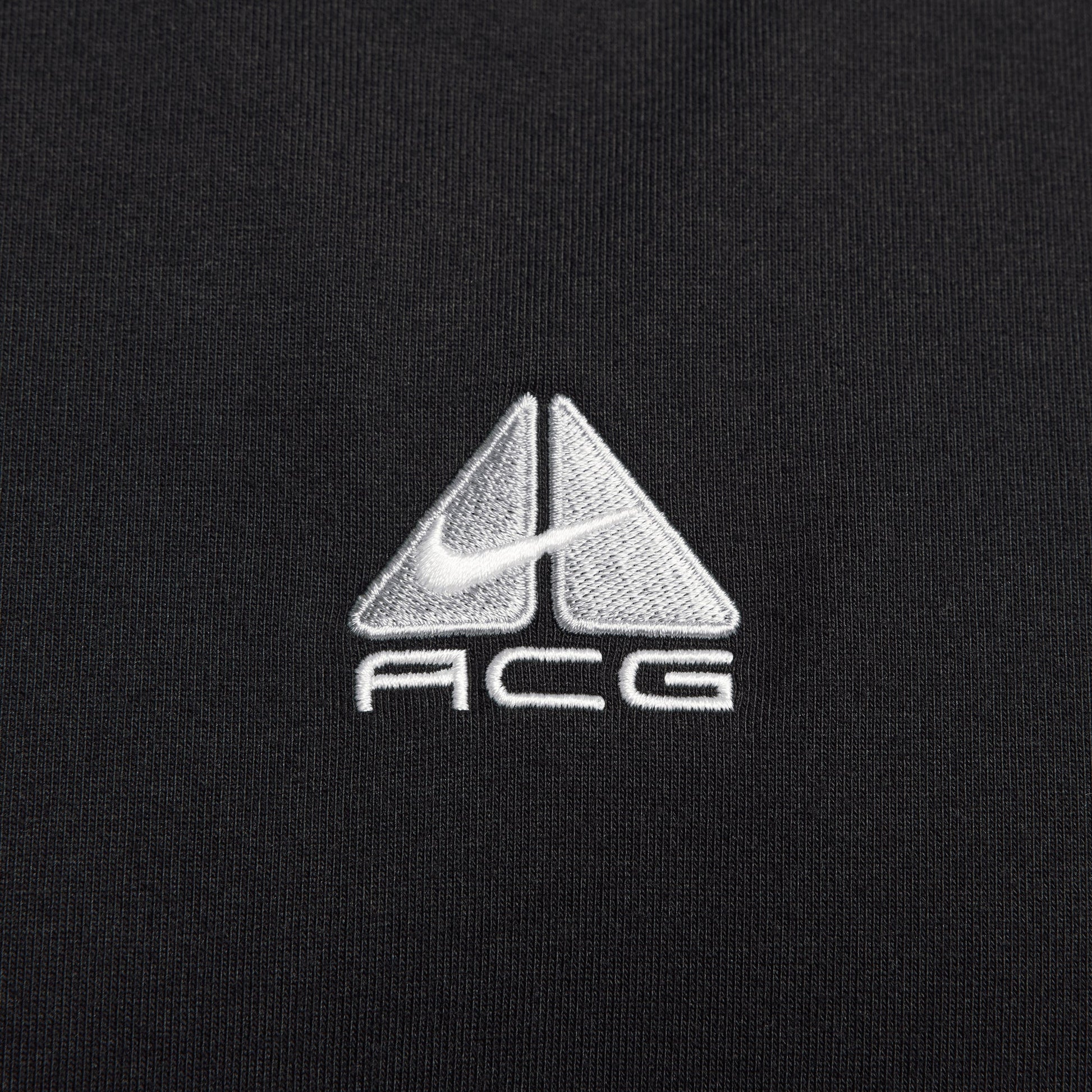 NIKE | ACG "LUNGS" { BLACK/SUMMIT WHITE