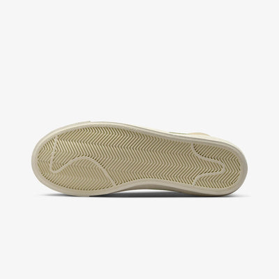 Nike | BLAZER MID '77 VINTAGE { MUSLIN/CHLOROPHYLL-COCONUT MILK-SAIL