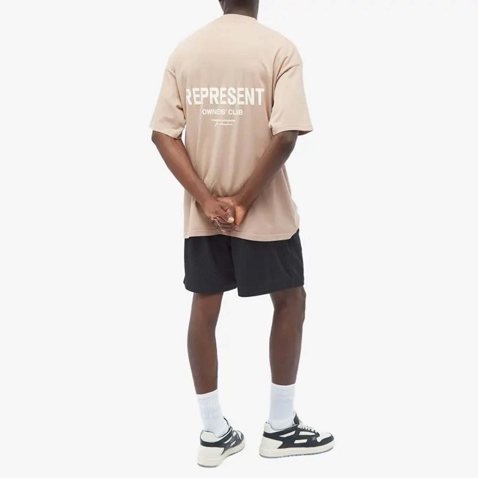 Represent | OWNERS CLUB T-SHIRT  { STUCCO