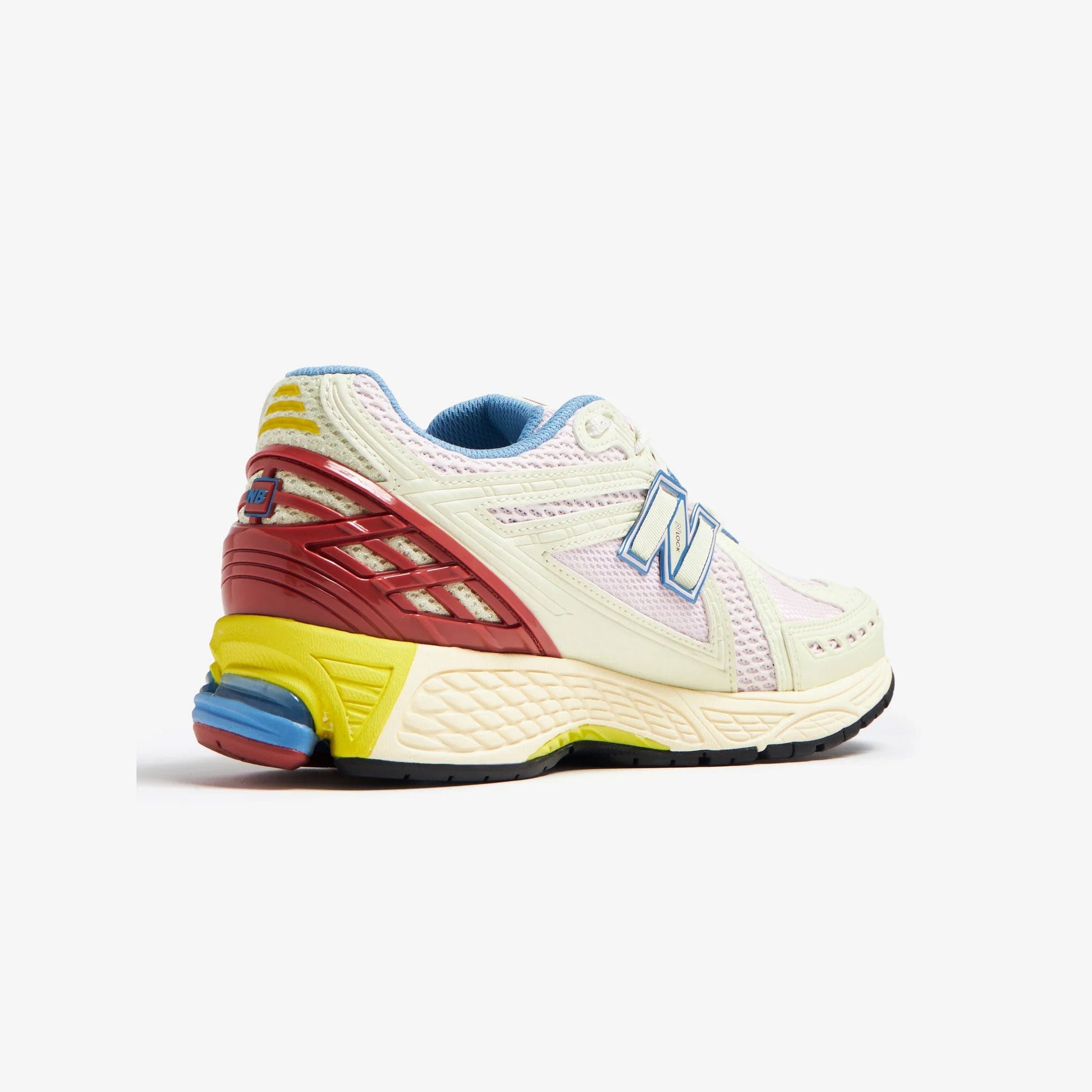 New Balance | 1906R  { DAWN GLOW