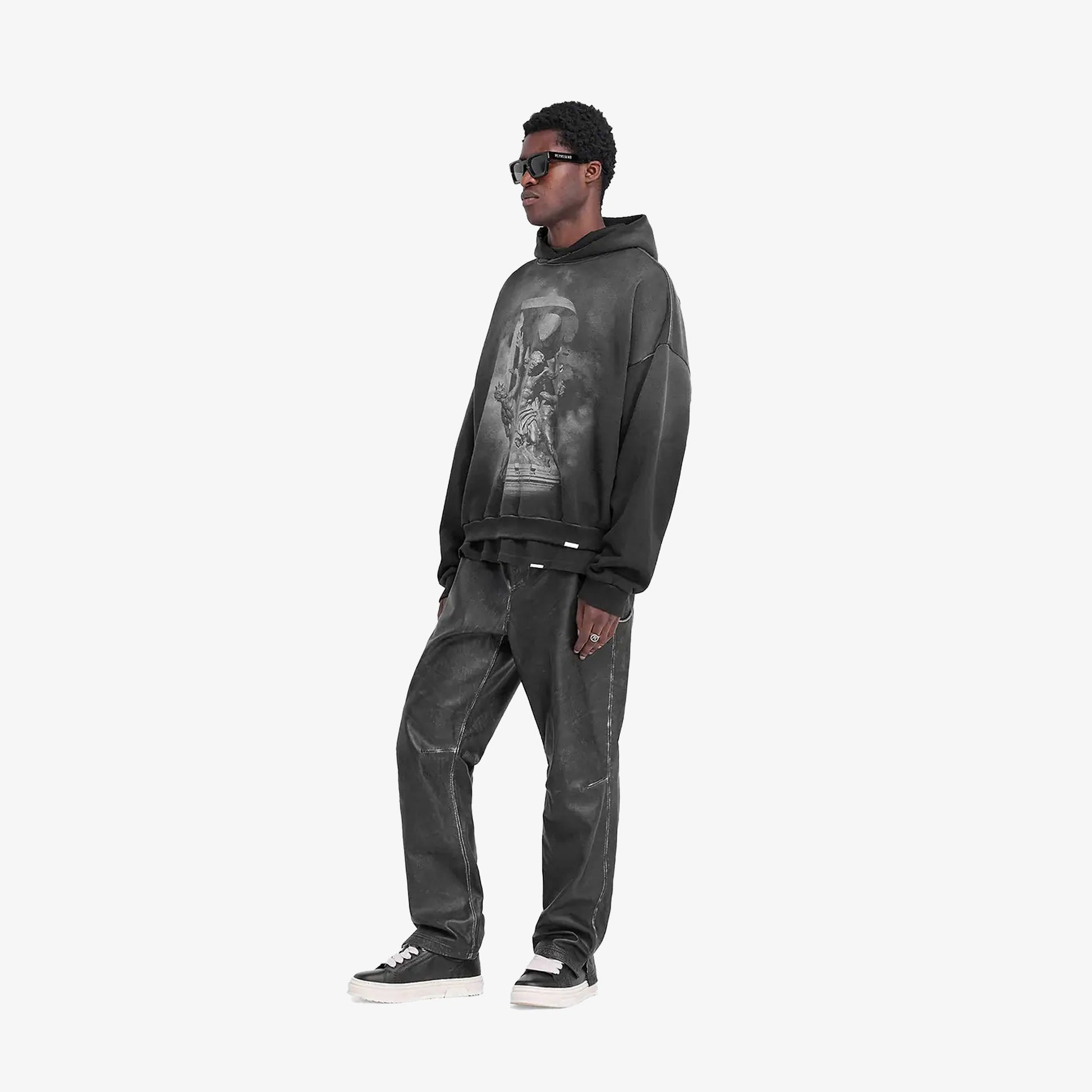 Represent | ATLAS HOODIE { STAINED BLACK