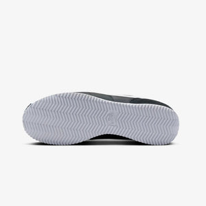 Nike | CORTEZ TXT  { BLACK/WHITE