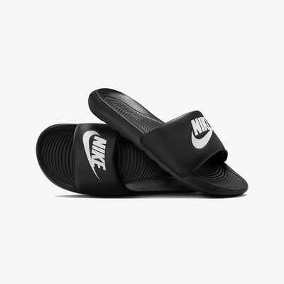 NIKE | VICTORI ONE { BLACK/BLACK-BLACK