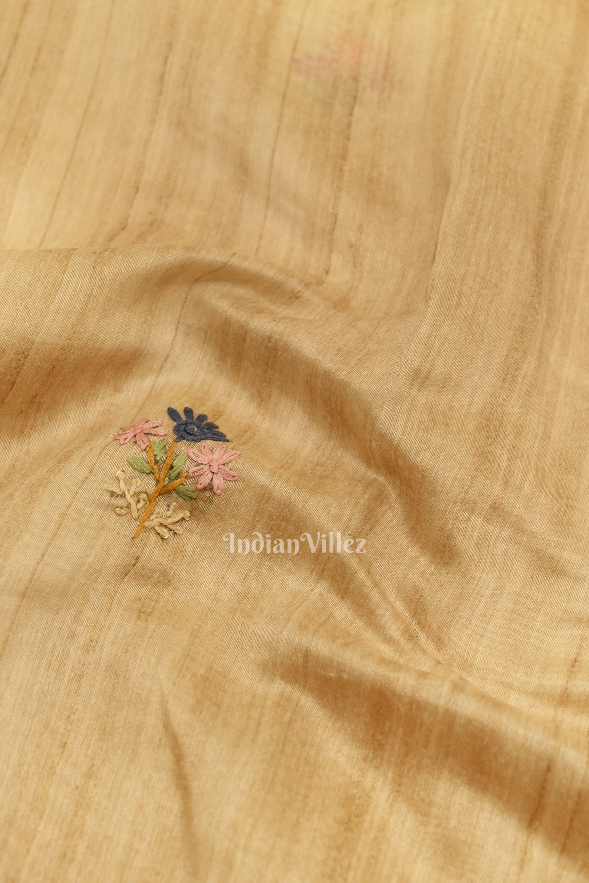 Off White Multi Color Flower Tussar Banarasi Silk Saree