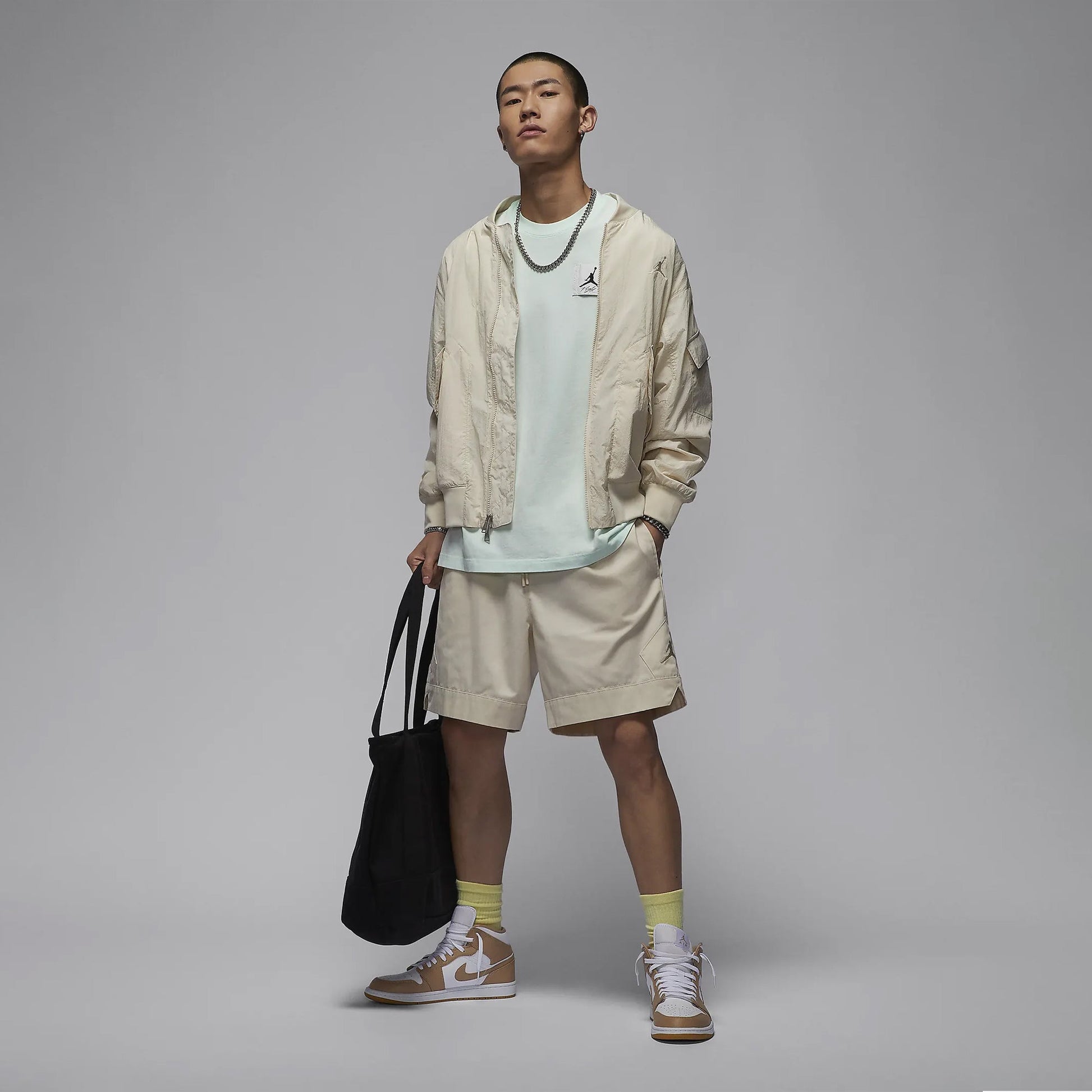 Jordan | FLIGHT ESSENTIALS  { BARELY GREEN