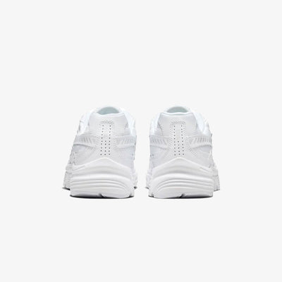 NIKE | INITIATOR { WHITE/METALLIC SILVER-PHOTON DUST
