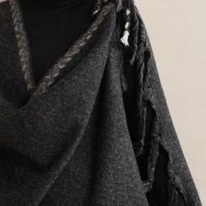 trueBrowns Black Tassel Woollen Stole