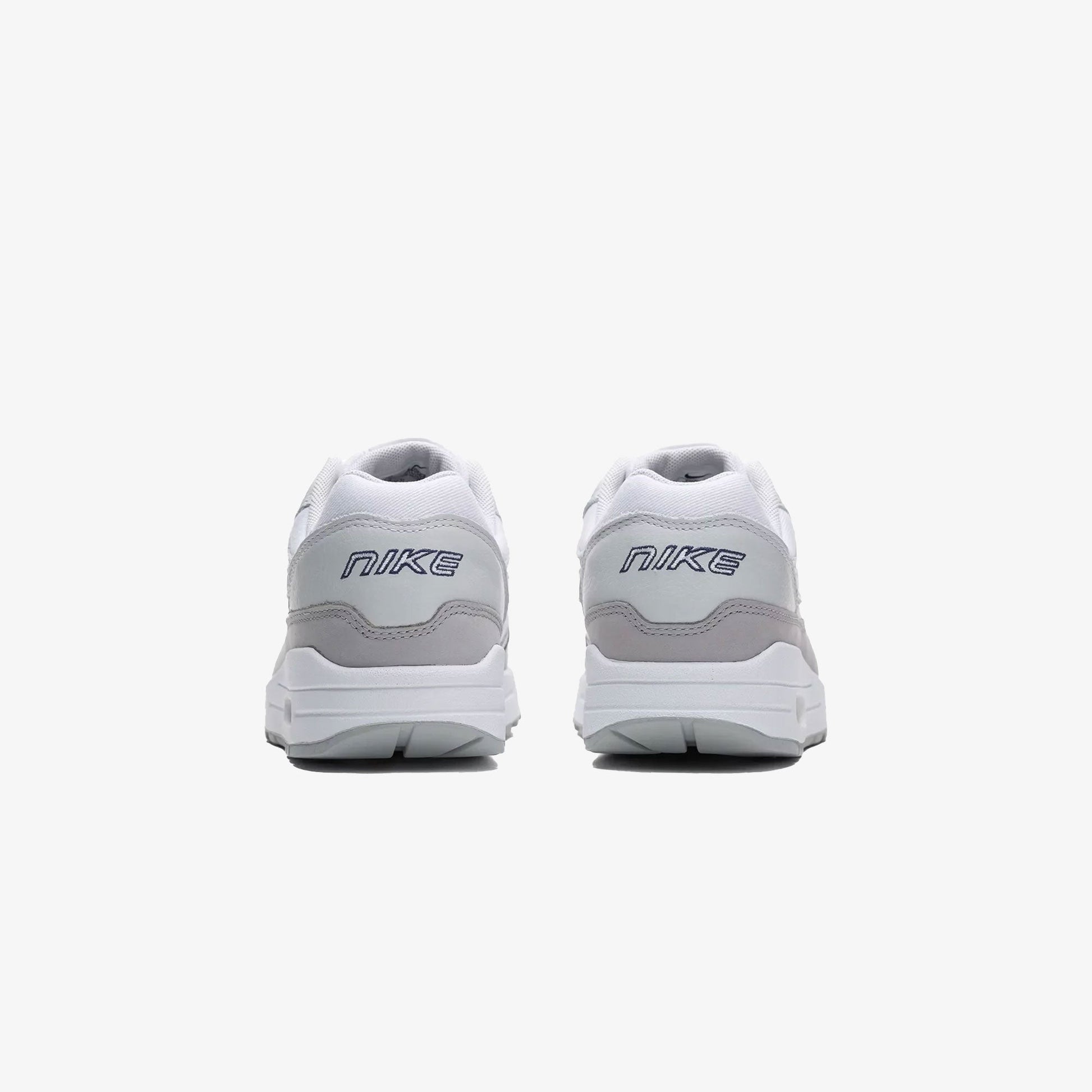 Nike | AIR MAX 1 '87 LX NBHD { PHOTON DUST/WHITE-LT SMOKE GREY