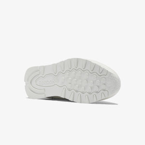 Reebok | CLASSIC LEATHER  { VECTOR RED/VECTOR BLUE/WHITE