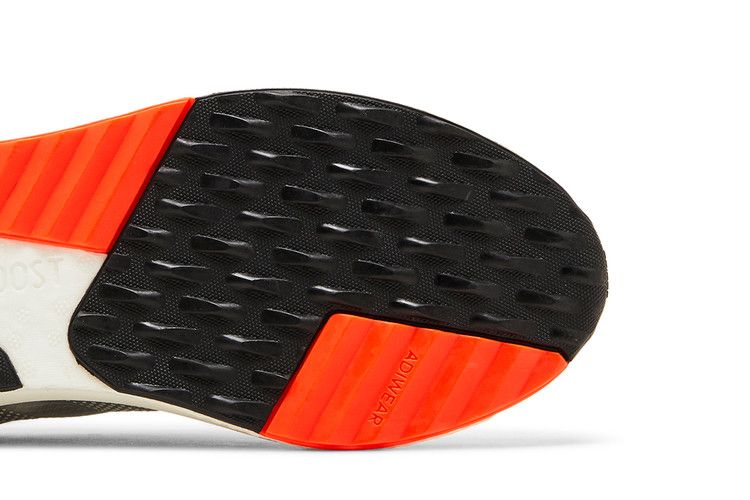 adidas Avryn Core Black Solar Red Grey
