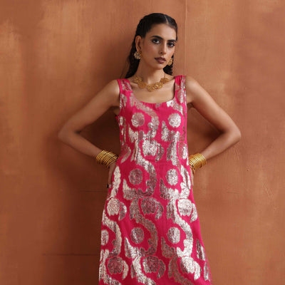 trueBrowns Pink Metallic Straight Kurta Set