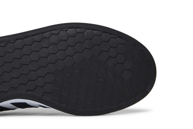 adidas Grand Court Base Disney Mickey Mouse Brush