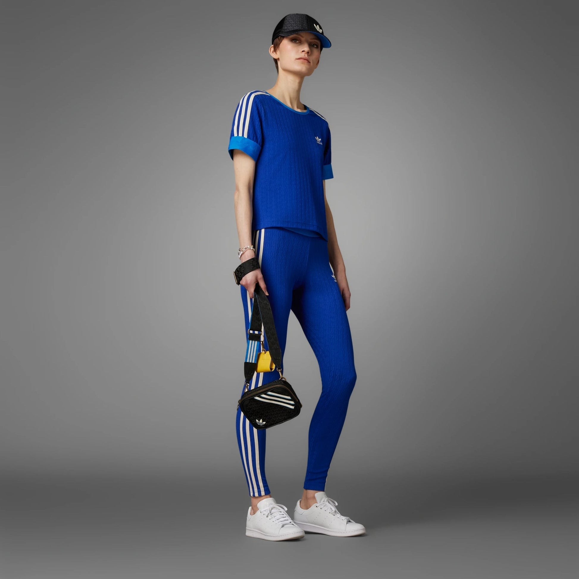 Adidas Originals | ADICOLOR 70S MINI AIRLINER BAG