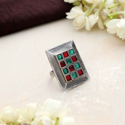 trueBrowns Silver Tone Rectangular Stone Ring