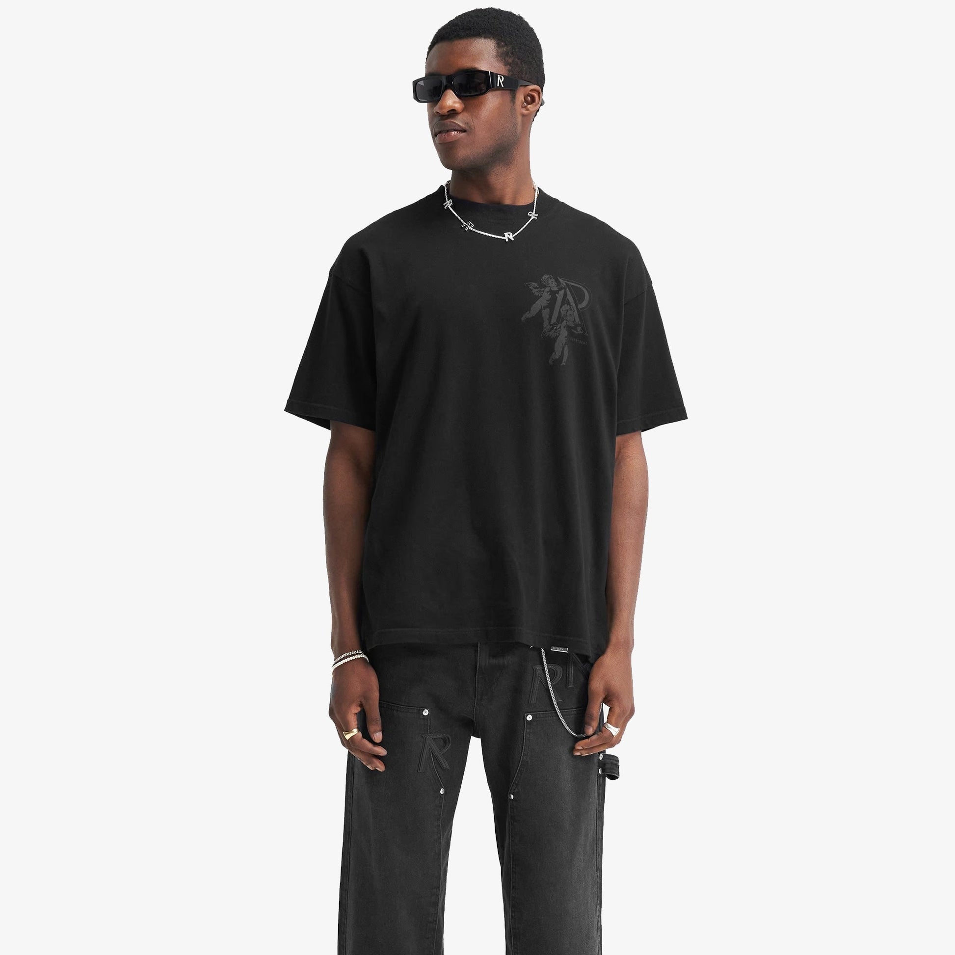 Represent | CHERUB INITIAL T-SHIRT  { BLACK
